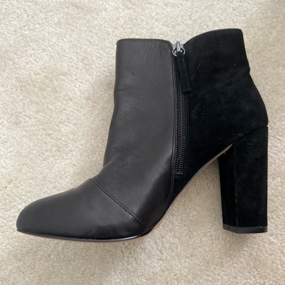Black Leather/Suede Ankle Boot Size Women’s 7M - Picture 4 of 10